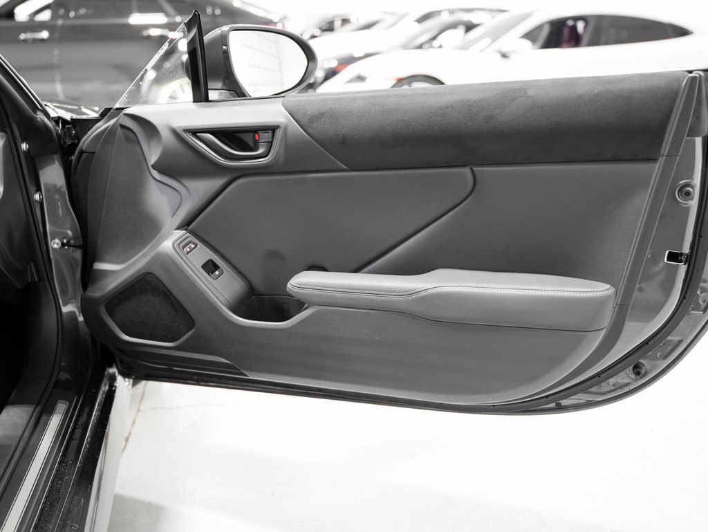 Used 2024 Toyota GR86 Premium image 30