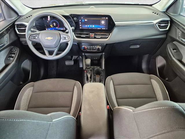 Used 2025 Chevrolet TrailBlazer LT FWD image 15