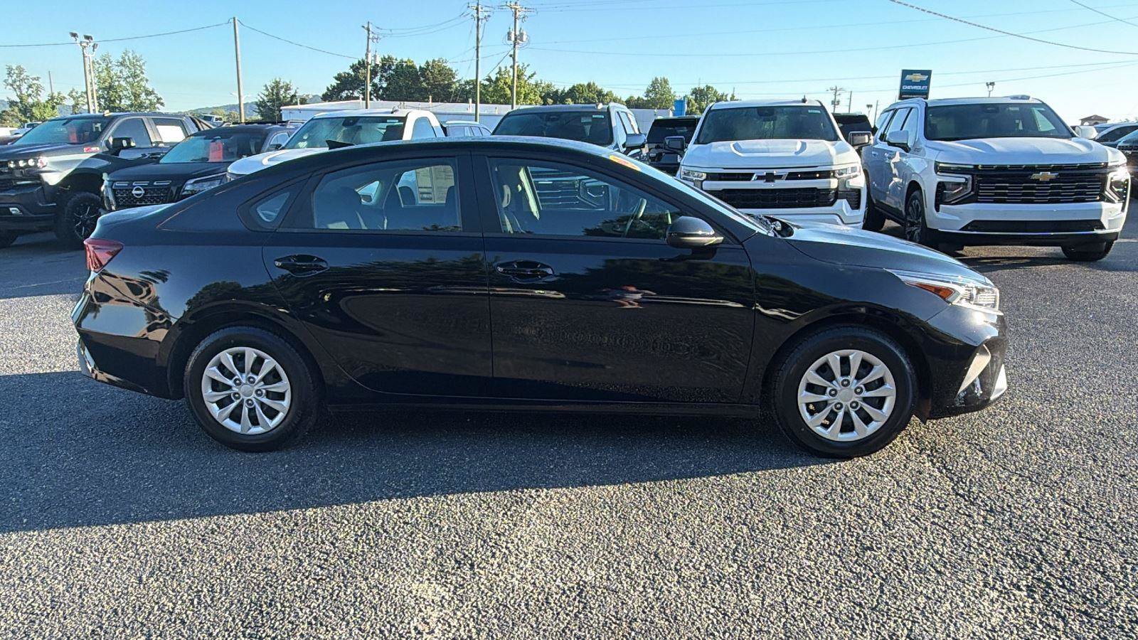 Used 2024 Kia Forte LX FWD image 7