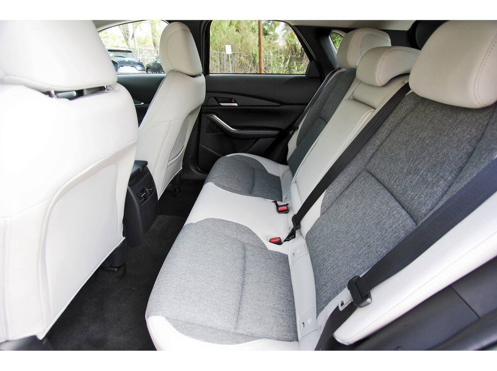 New 2026 MAZDA CX-30 Aire Edition image 9