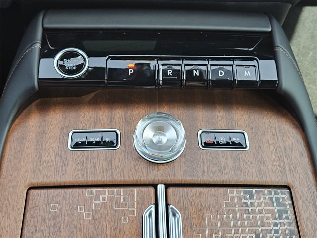 New 2025 Lincoln Navigator Black Label image 18