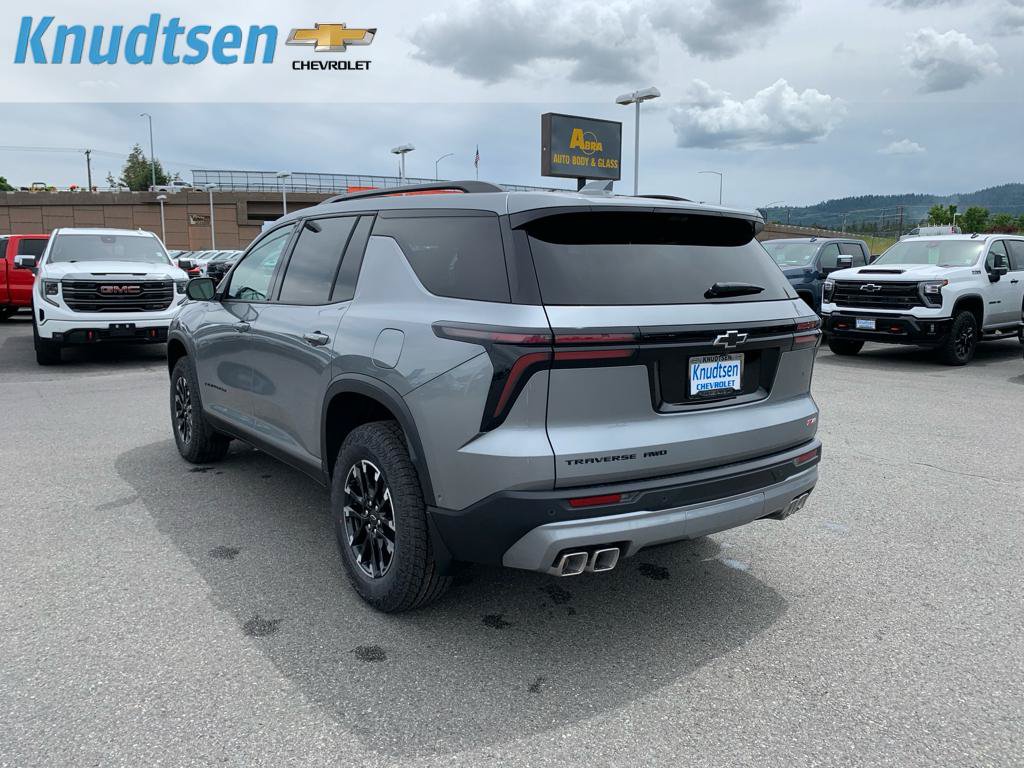 New 2026 Chevrolet Traverse Z71 w/ Enhanced Driving Package AWD/4WD image 5