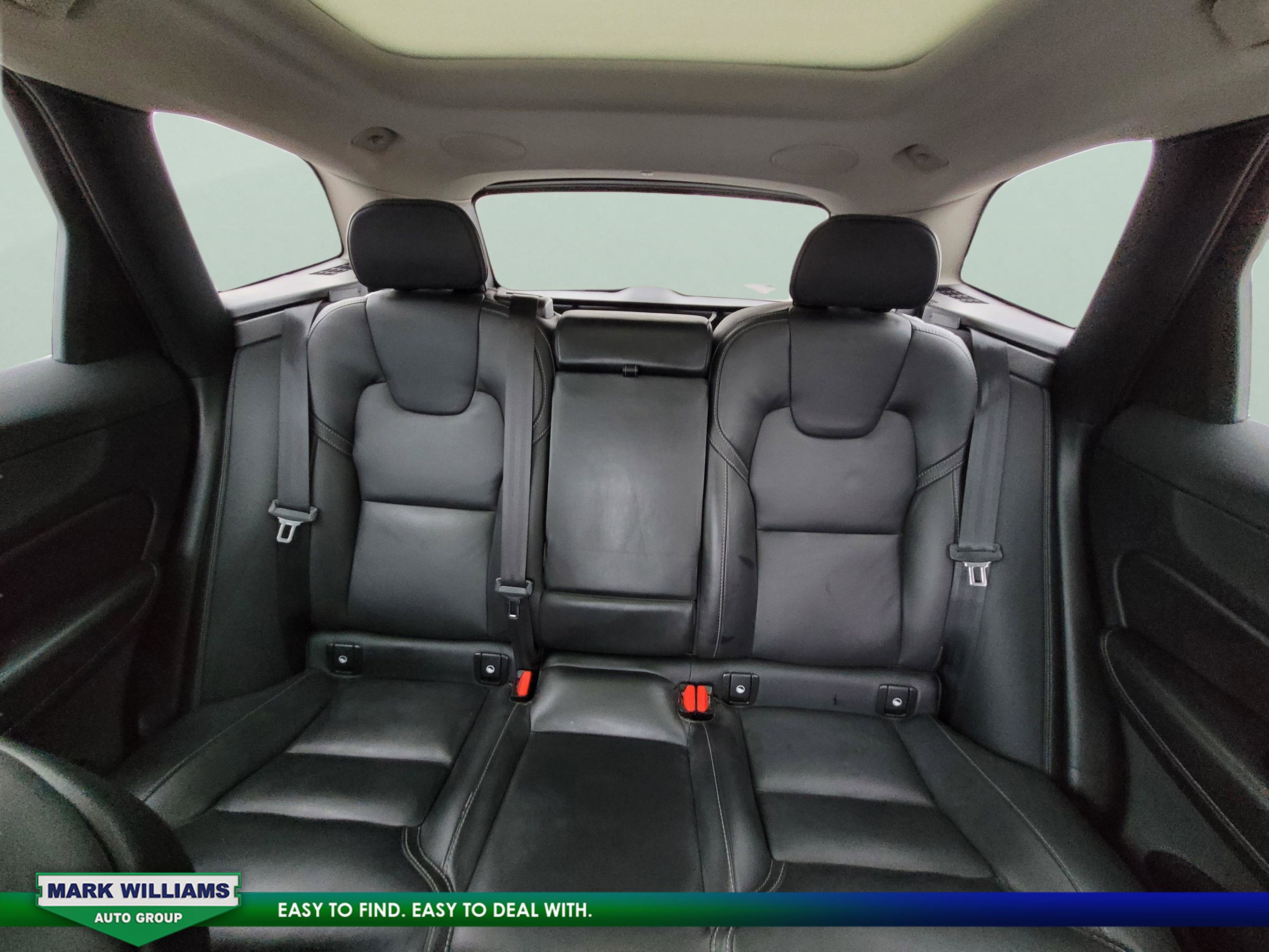 Used 2022 Volvo XC60 B5 Inscription w/ Advanced Package image 20