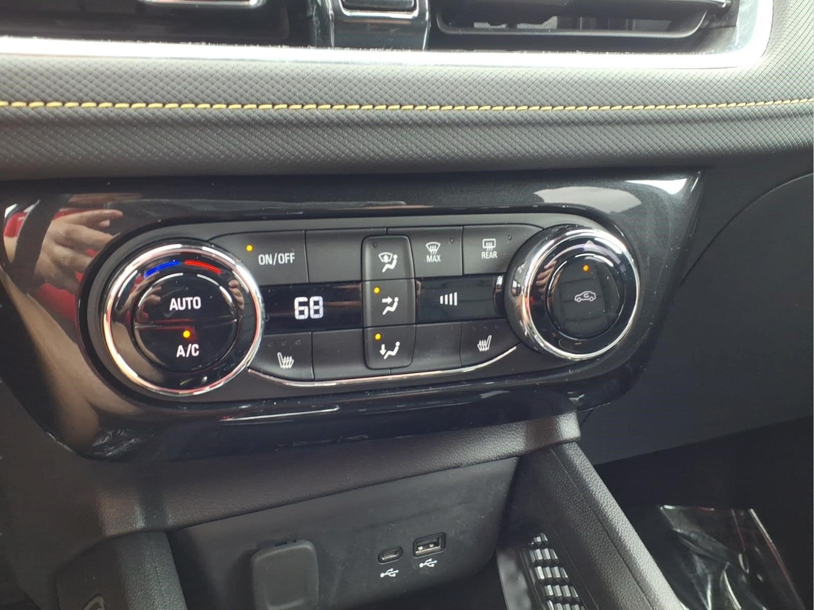 Used 2025 Chevrolet TrailBlazer ACTIV w/ Convenience Package AWD/4WD image 21