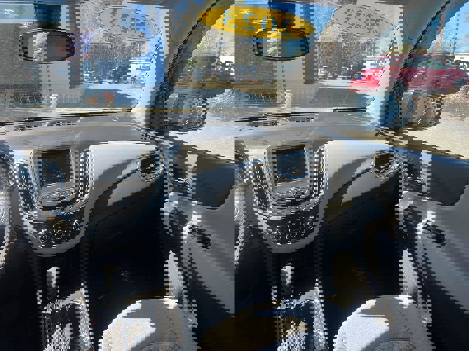 Certified 2023 Chevrolet Equinox LS w/ Driver Confidence II Package image 36