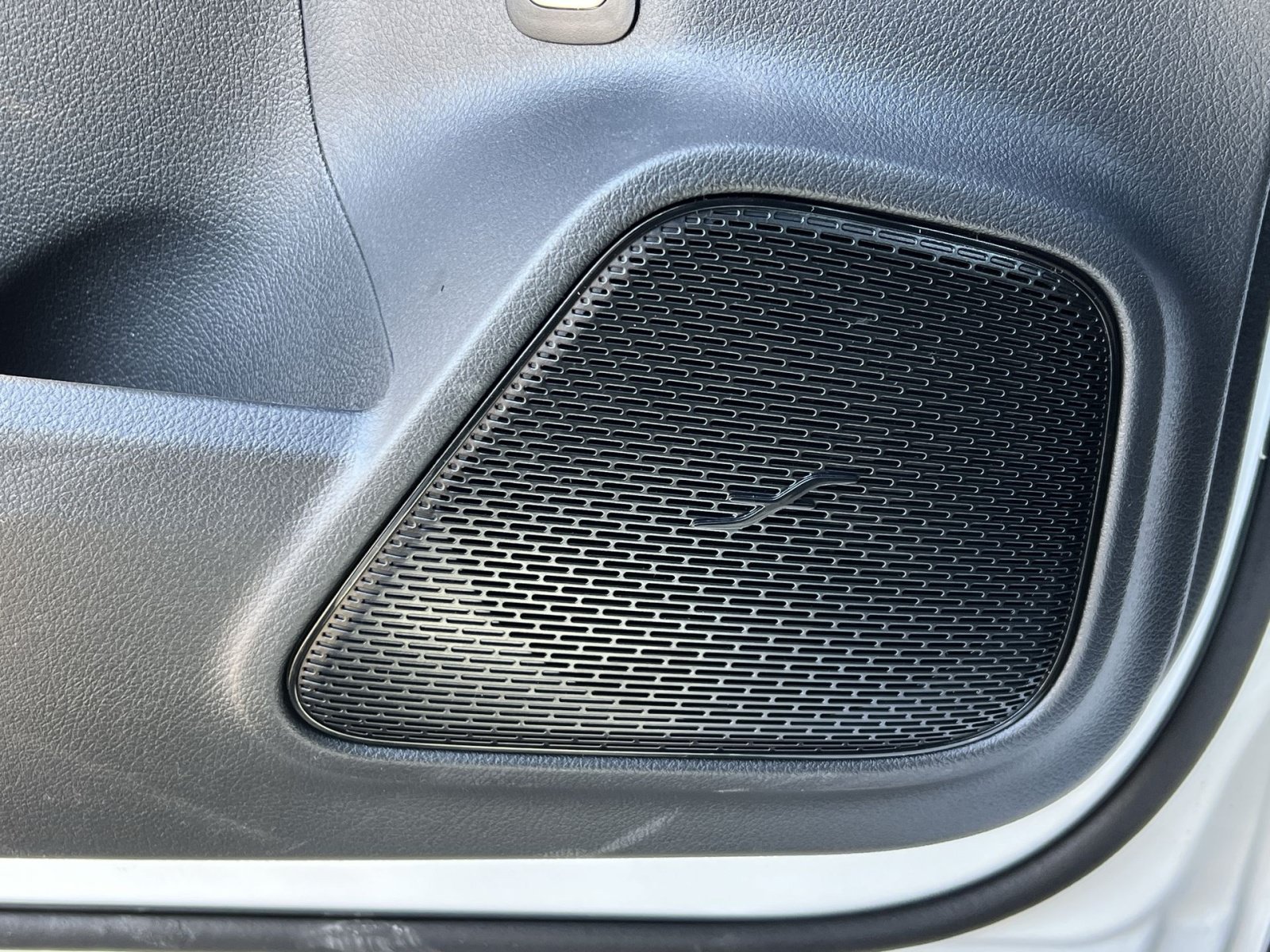Used 2026 Mercedes-Benz GLB 250 4MATIC image 34