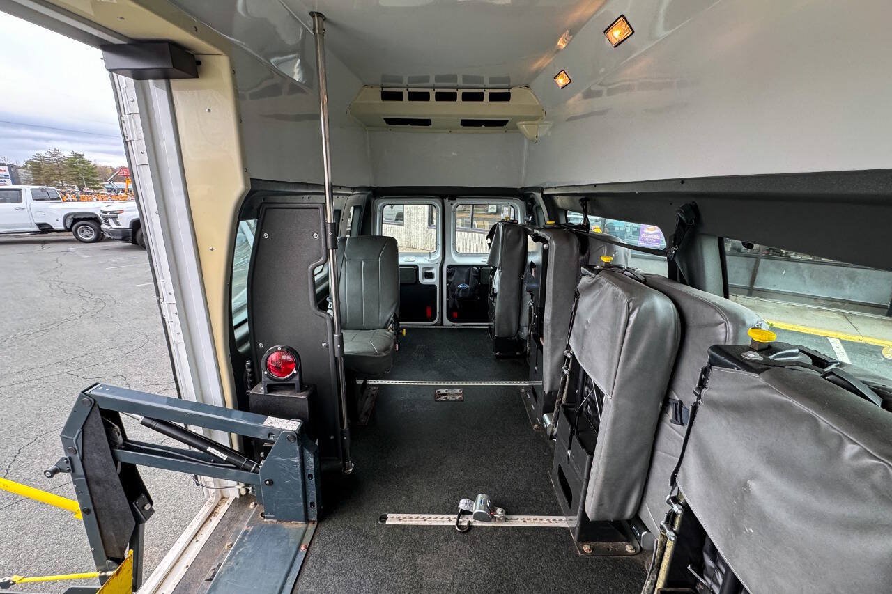 Used 2011 Ford E-350 and Econoline 350 Extended Super Duty w/ PWR Group RWD image 17
