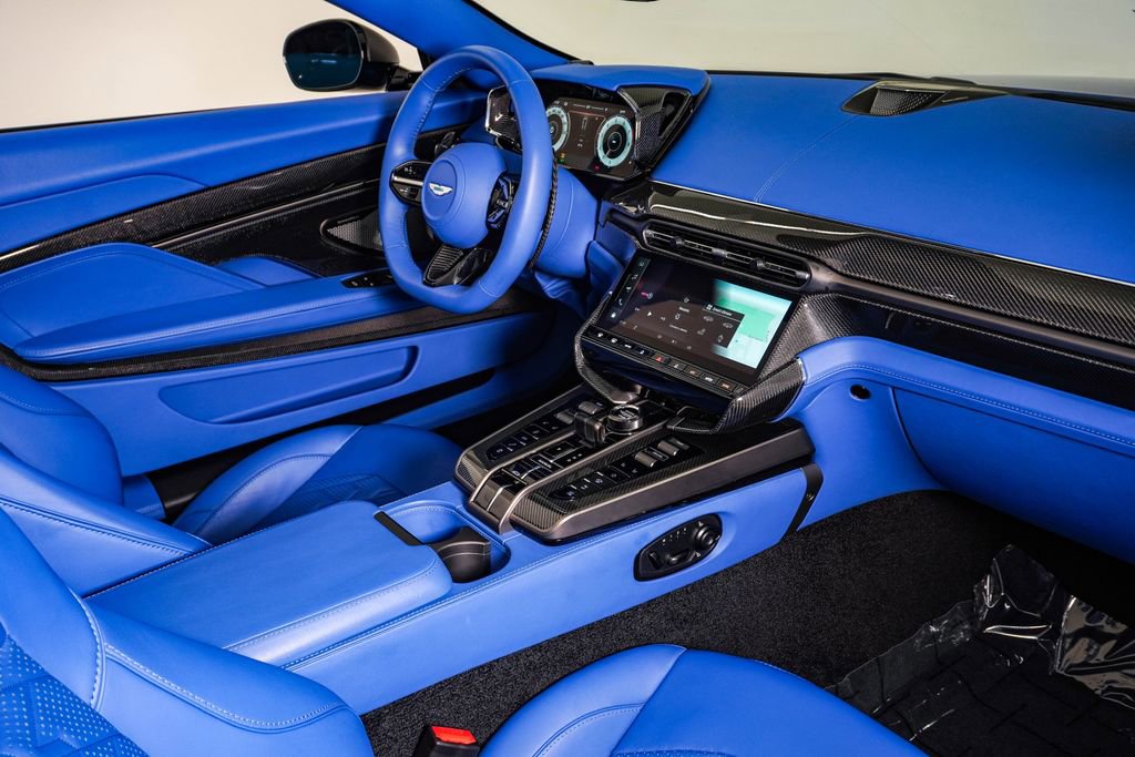 Used 2026 Aston Martin Vanquish Convertible RWD image 19