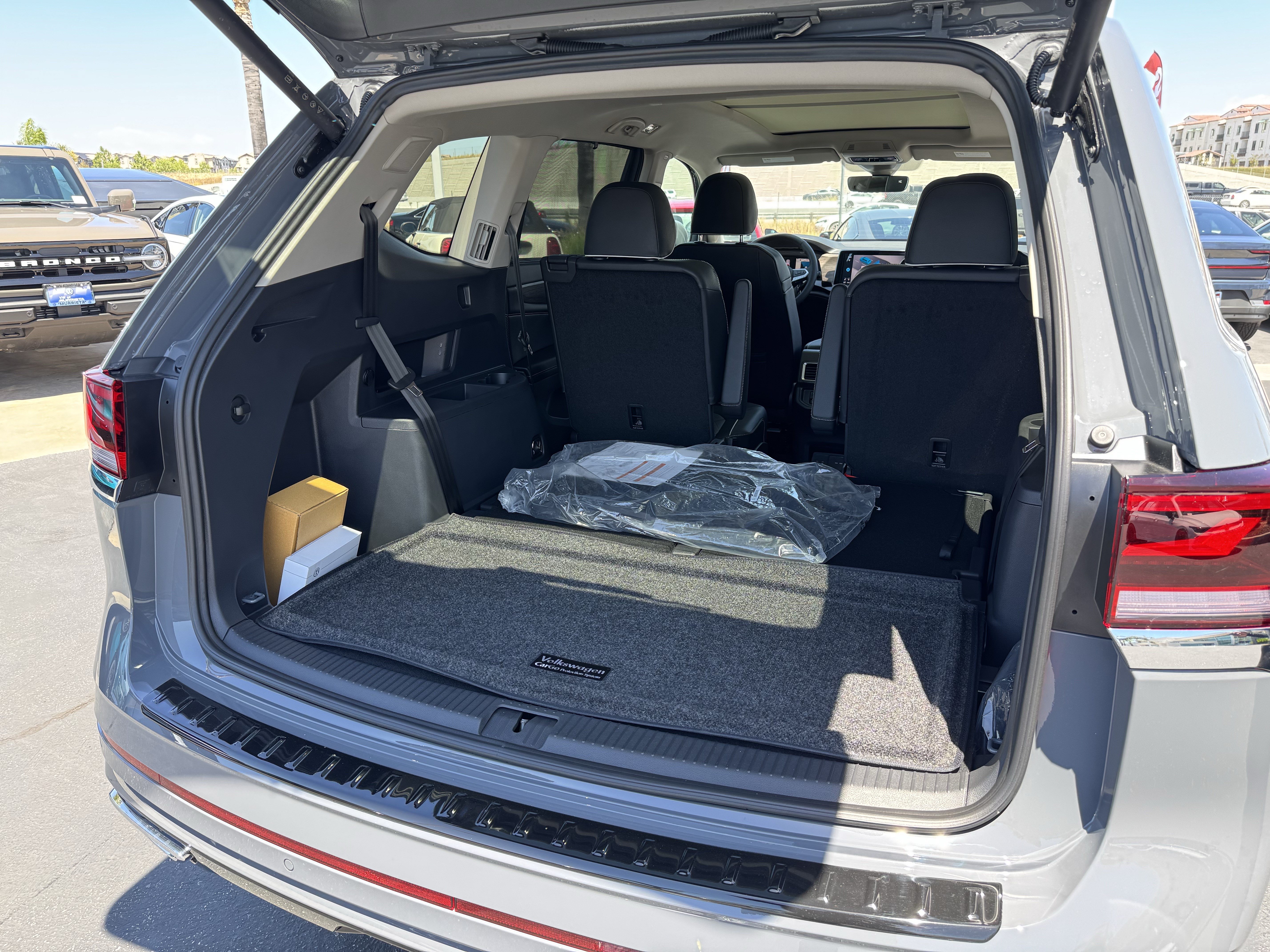 New 2026 Volkswagen Atlas SEL Premium R-Line AWD/4WD image 38