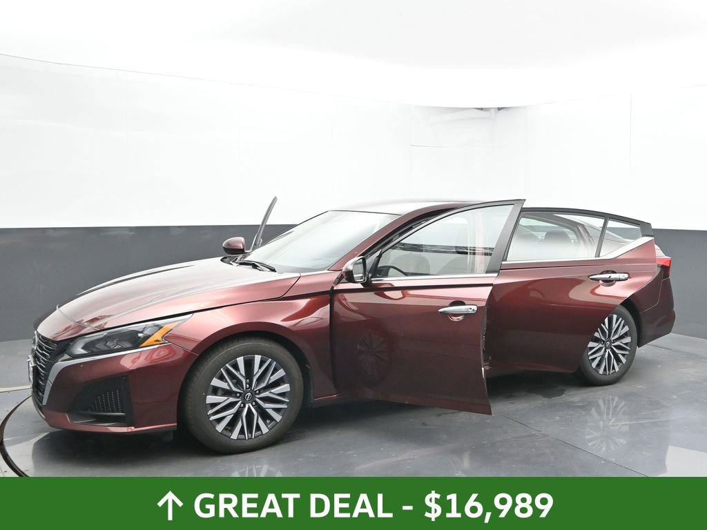 Used 2023 Nissan Altima 2.5 SV image 55