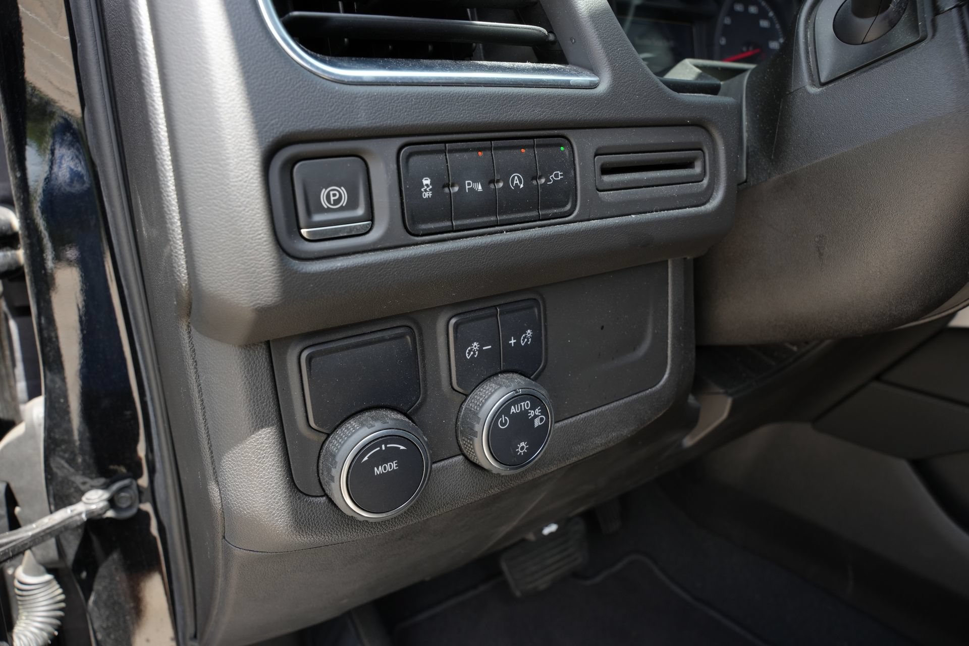 Used 2021 Chevrolet Tahoe LT RWD image 19