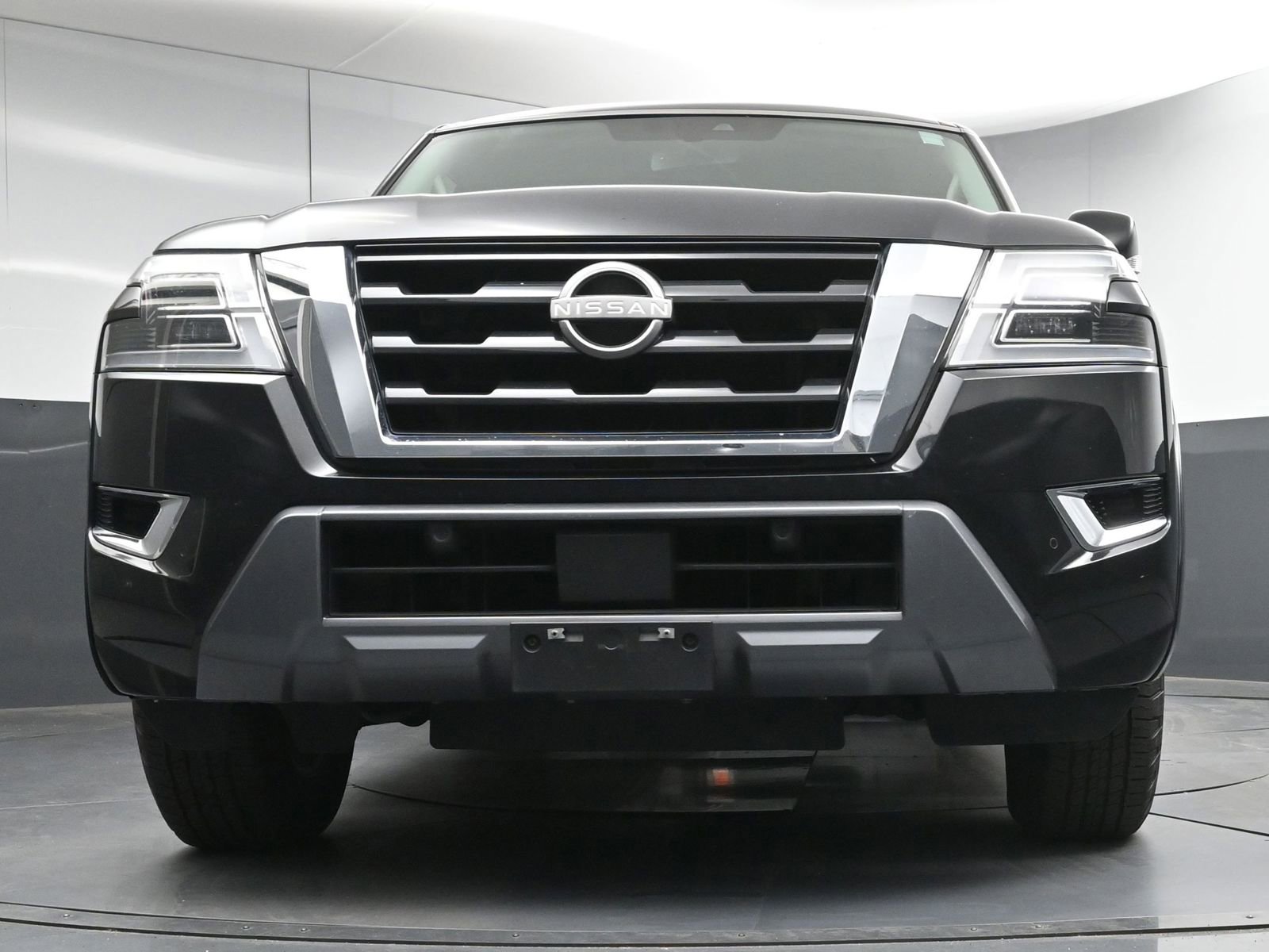 Used 2021 Nissan Armada SV image 25