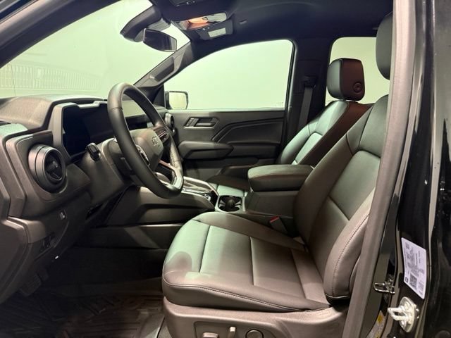 Certified 2025 Chevrolet Colorado Trail Boss AWD/4WD image 11