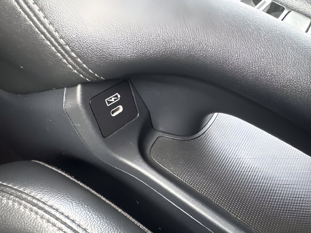Certified 2024 Honda HR-V EX-L image 32