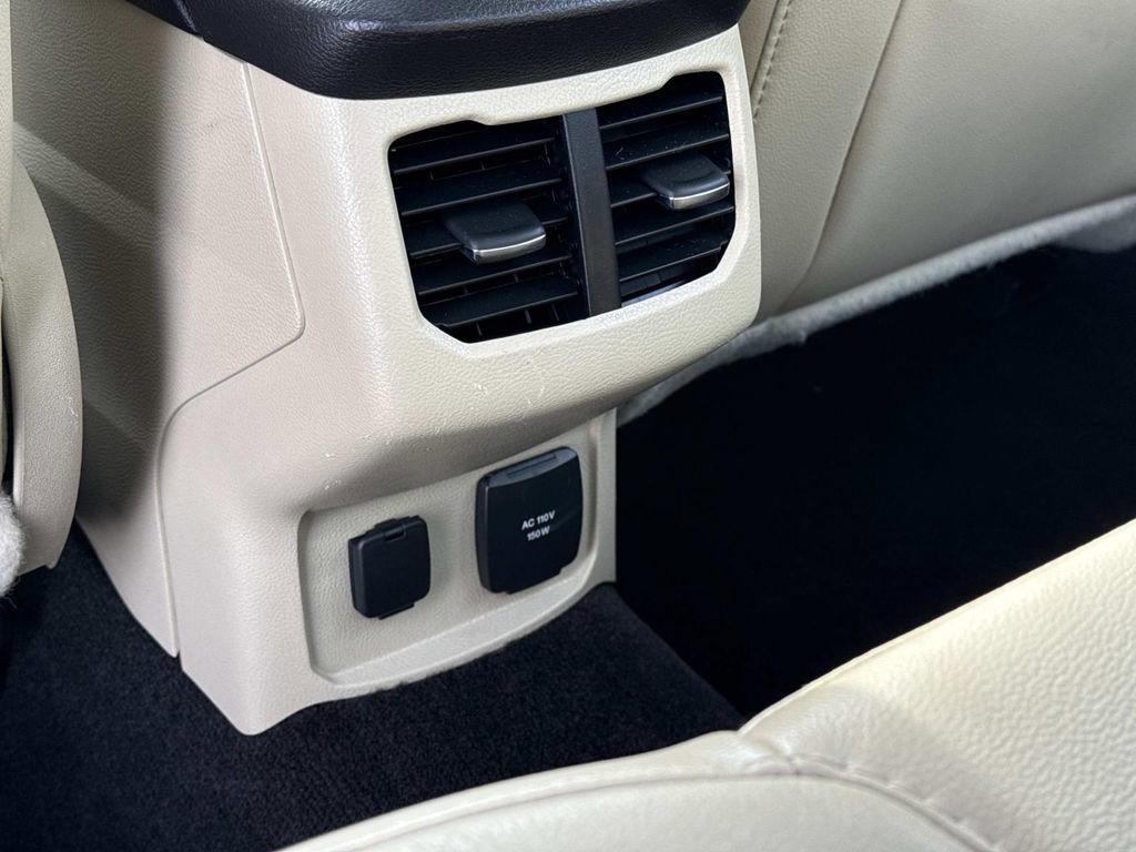 Used 2015 Ford Fusion SE w/ Equipment Group 502A image 29