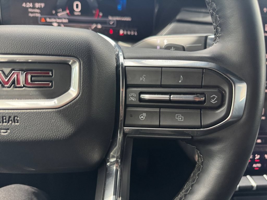 Used 2025 GMC Acadia Elevation FWD image 21