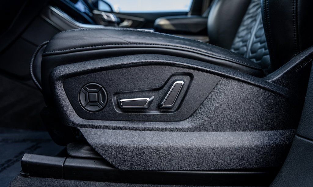 Used 2023 Audi RS Q8 image 17