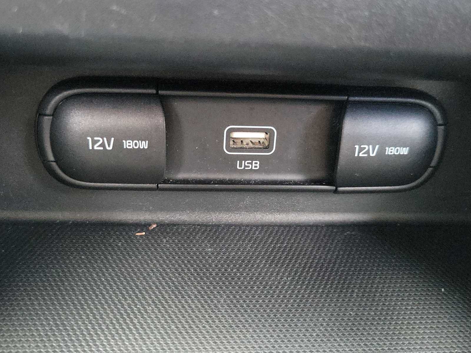 Used 2021 Kia Seltos S FWD image 28