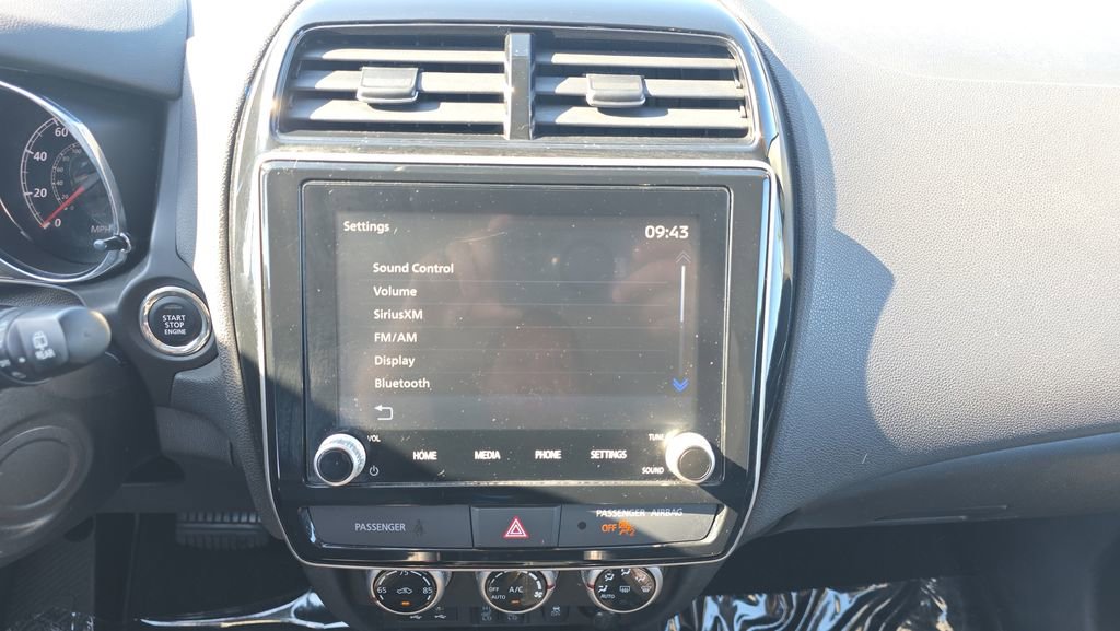 Used 2024 Mitsubishi Outlander Sport ES AWD/4WD image 14