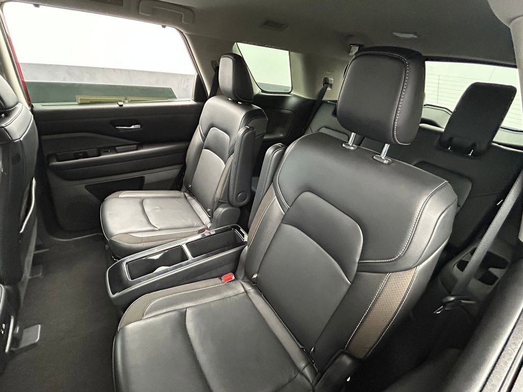 Used 2024 Nissan Pathfinder SL w/ SL Premium Package FWD image 42