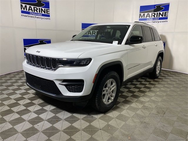 Used 2023 Jeep Grand Cherokee Laredo w/ Luxury Tech Group I image 11