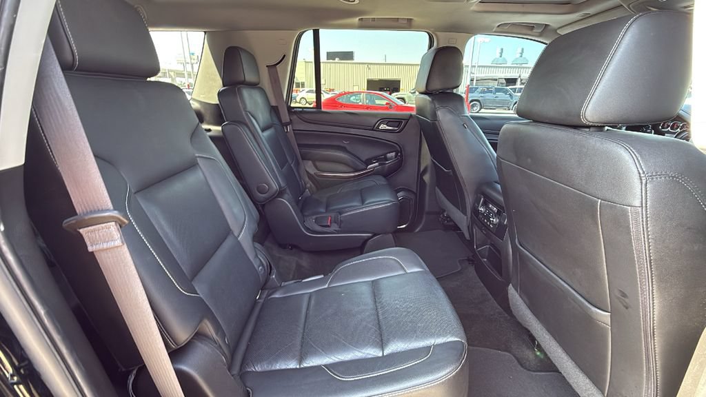 Used 2017 GMC Yukon SLT w/ Open Road Package AWD/4WD image 31