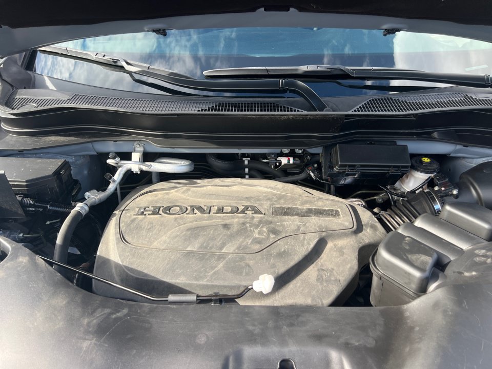 Certified 2022 Honda Pilot Sport image 16