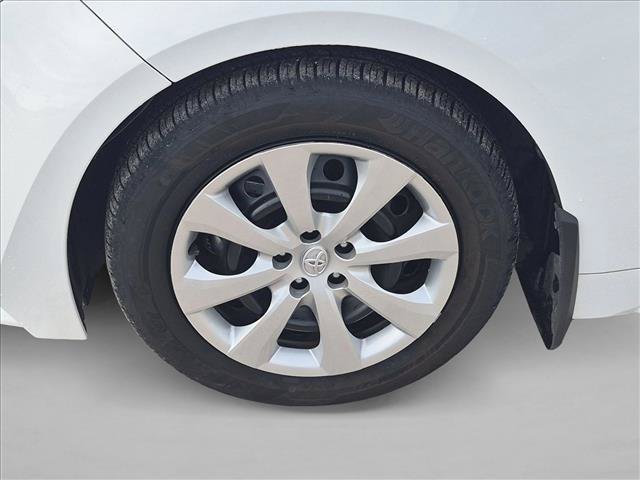 Used 2025 Toyota Corolla LE FWD image 21