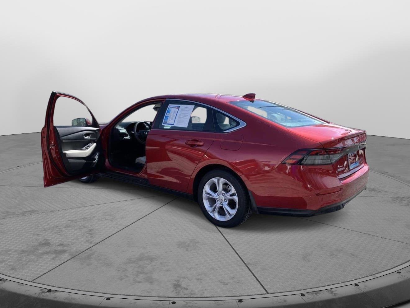 Used 2023 Honda Accord LX image 10