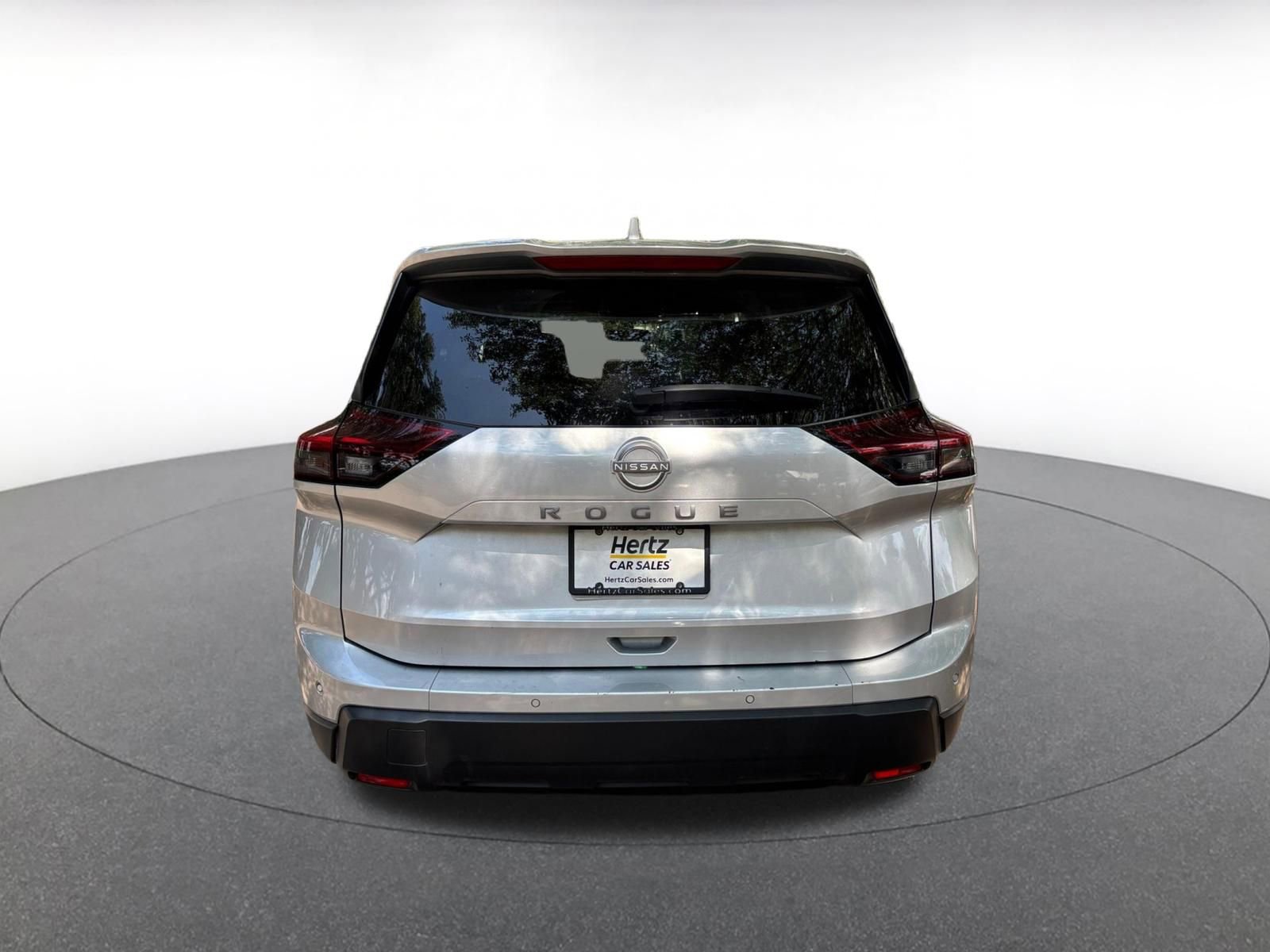 Used 2025 Nissan Rogue SV FWD image 6