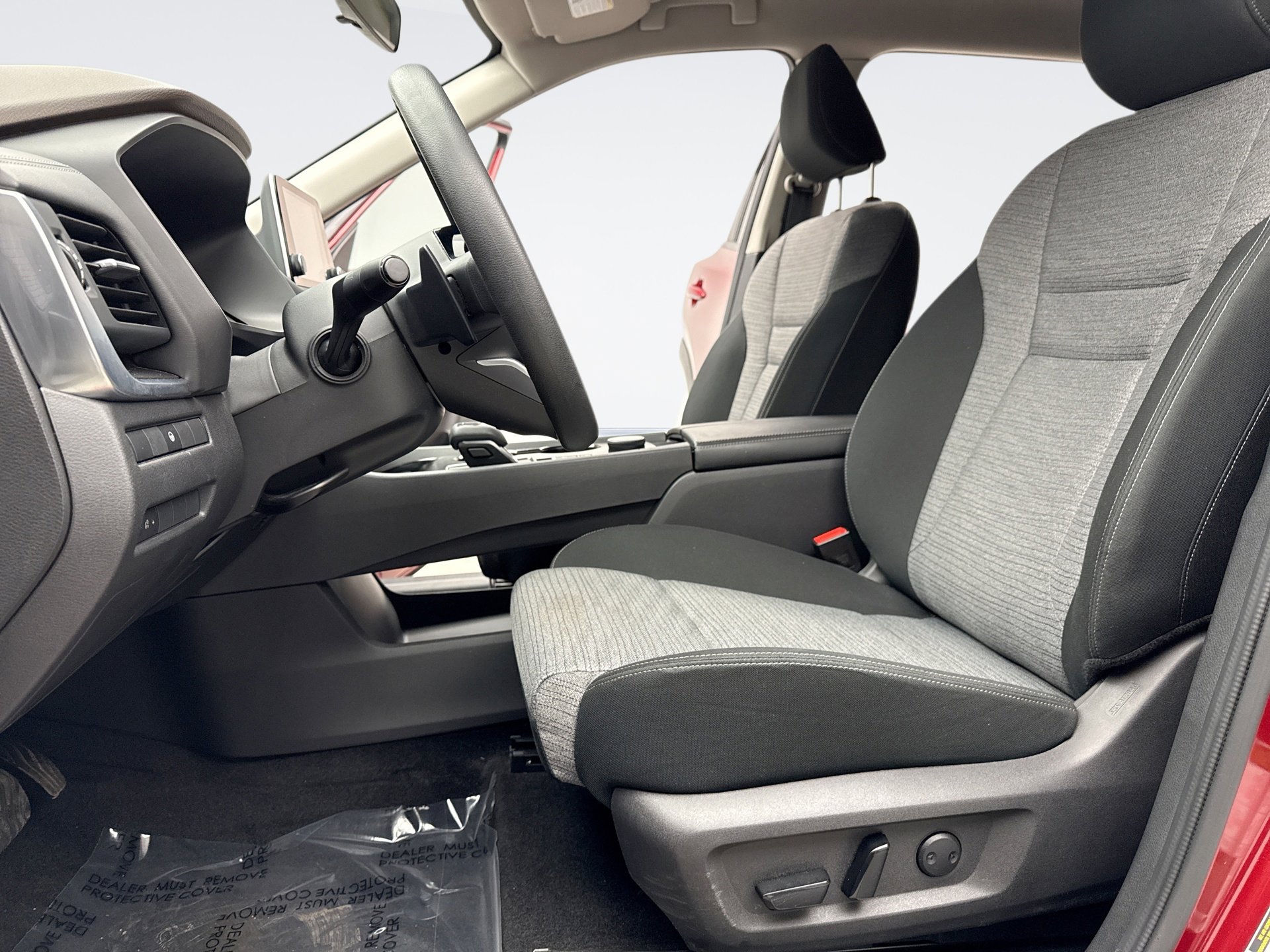 Used 2023 Nissan Rogue SV image 11