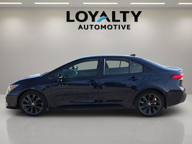 Used 2024 Toyota Corolla SE w/ SE Premium Package FWD image 2