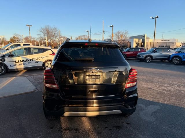 Used 2021 Chevrolet Trax LT w/ Redline Edition image 6