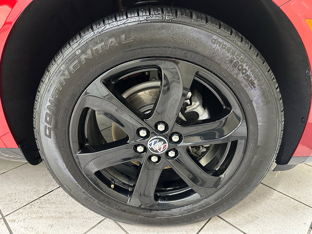 Certified 2023 Buick Enclave Essence w/ Sport Touring Edition image 13