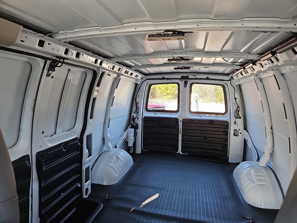 New 2025 Chevrolet Express 2500 w/ Driver Convenience Package RWD image 6