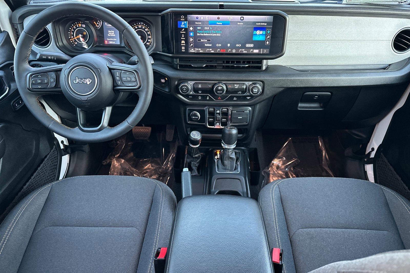 Used 2024 Jeep Gladiator Sport image 14