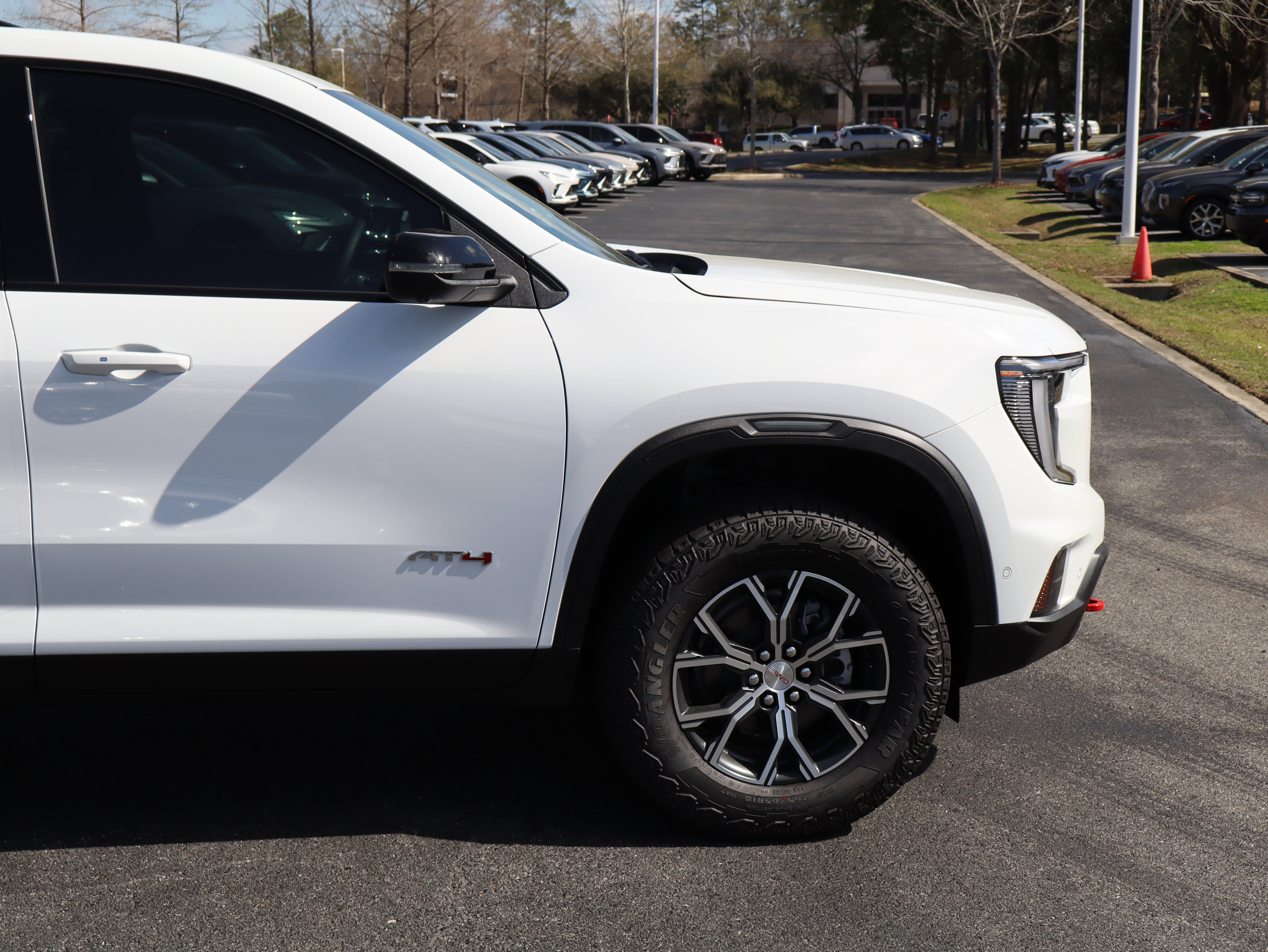 New 2026 GMC Acadia AT4 w/ Super Cruise Package image 11