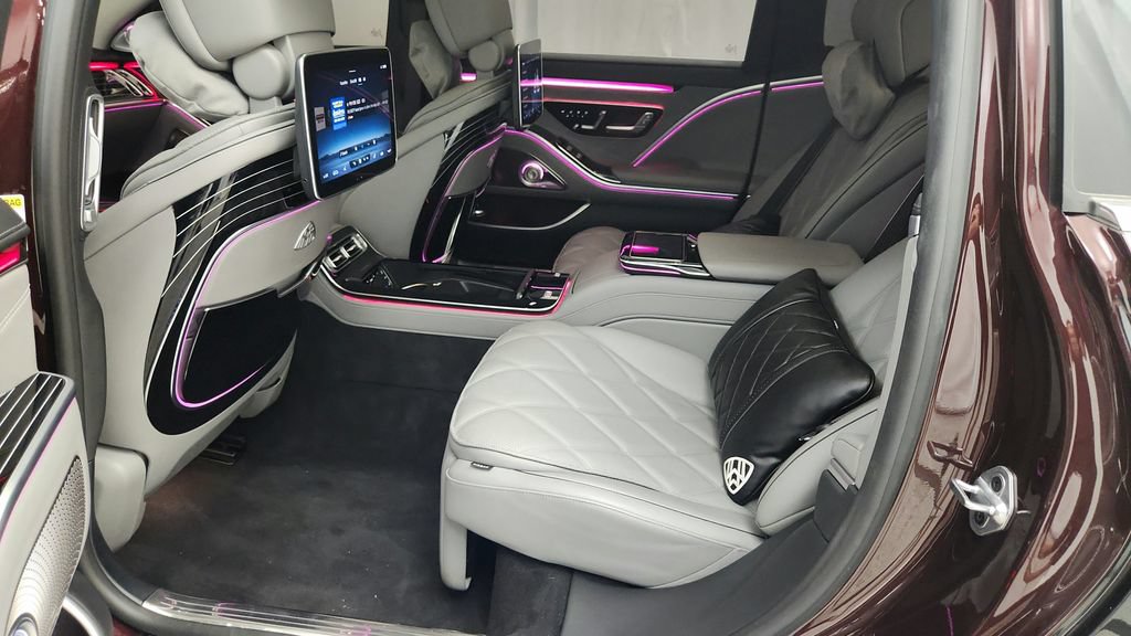 Used 2022 Mercedes-Benz Maybach S 580 4MATIC image 40