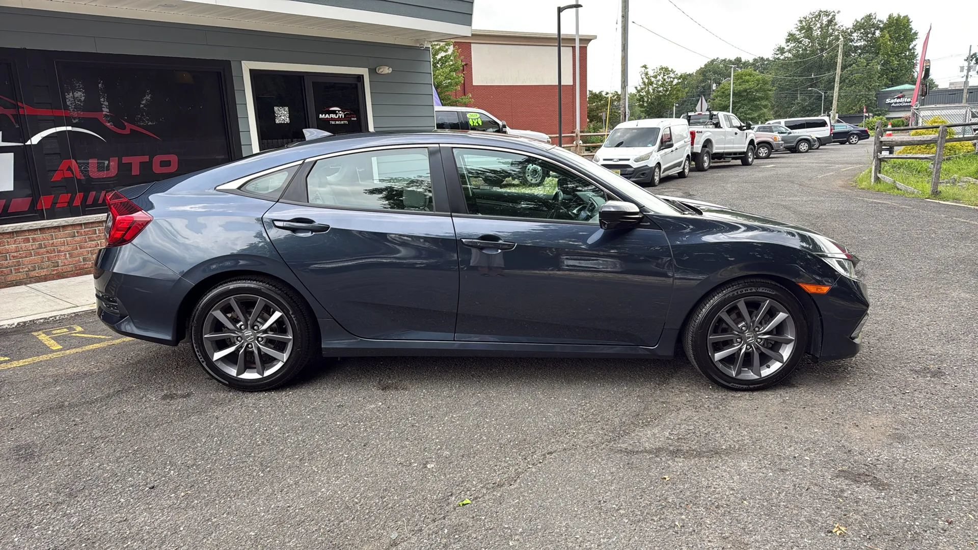 Used 2020 Honda Civic EX image 4
