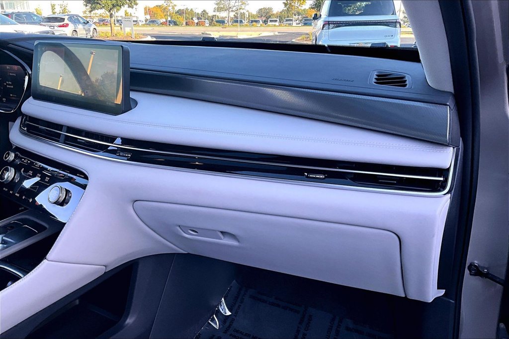 Certified 2027 INFINITI QX60 Luxe w/ Cargo Package AWD/4WD image 27