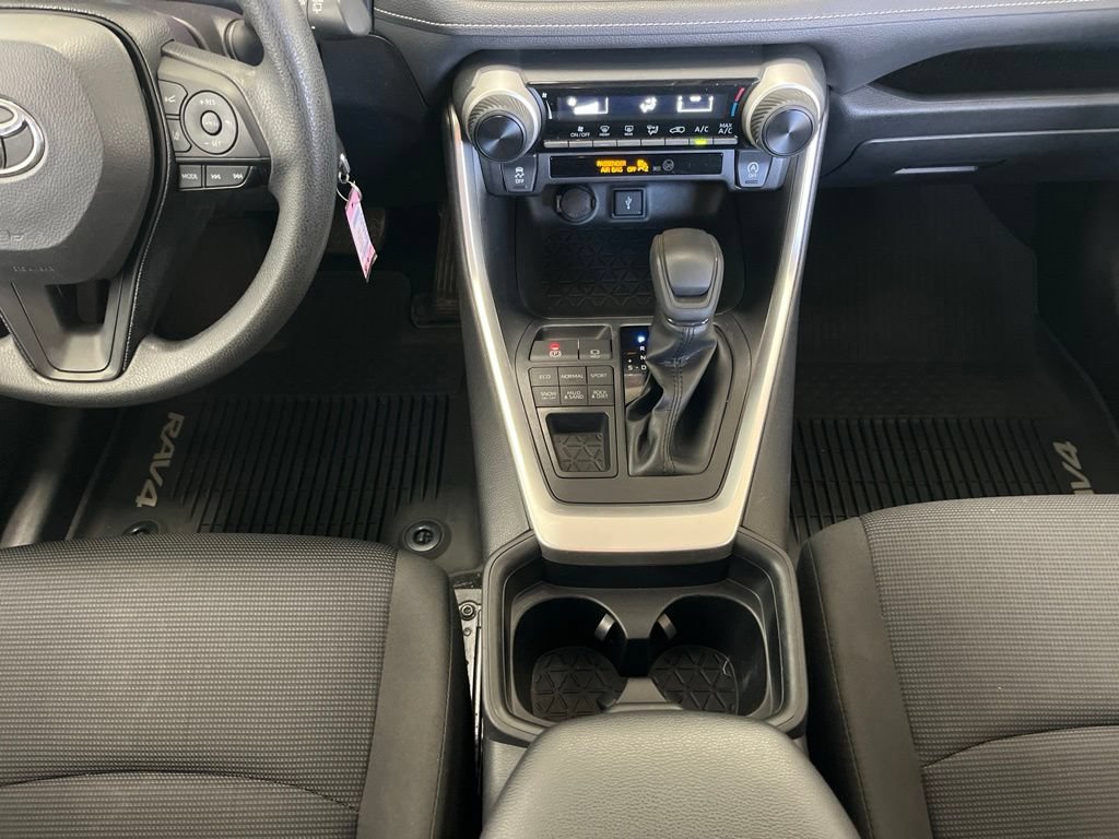 Used 2020 Toyota RAV4 LE w/ All Weather Liner Package AWD/4WD image 10
