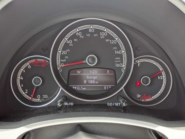 Used 2019 Volkswagen Beetle 2.0T SE w/ SE Premium Package FWD image 32