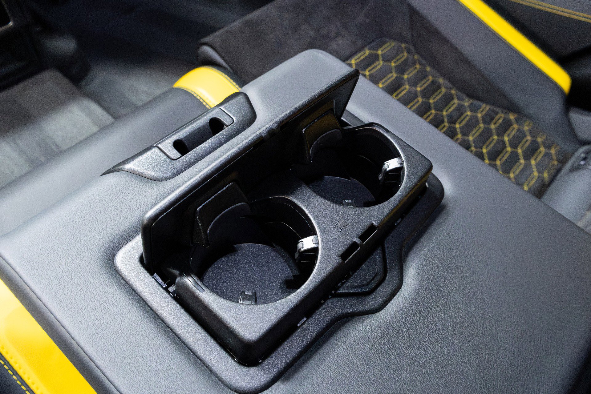 Used 2022 Lamborghini Urus image 33