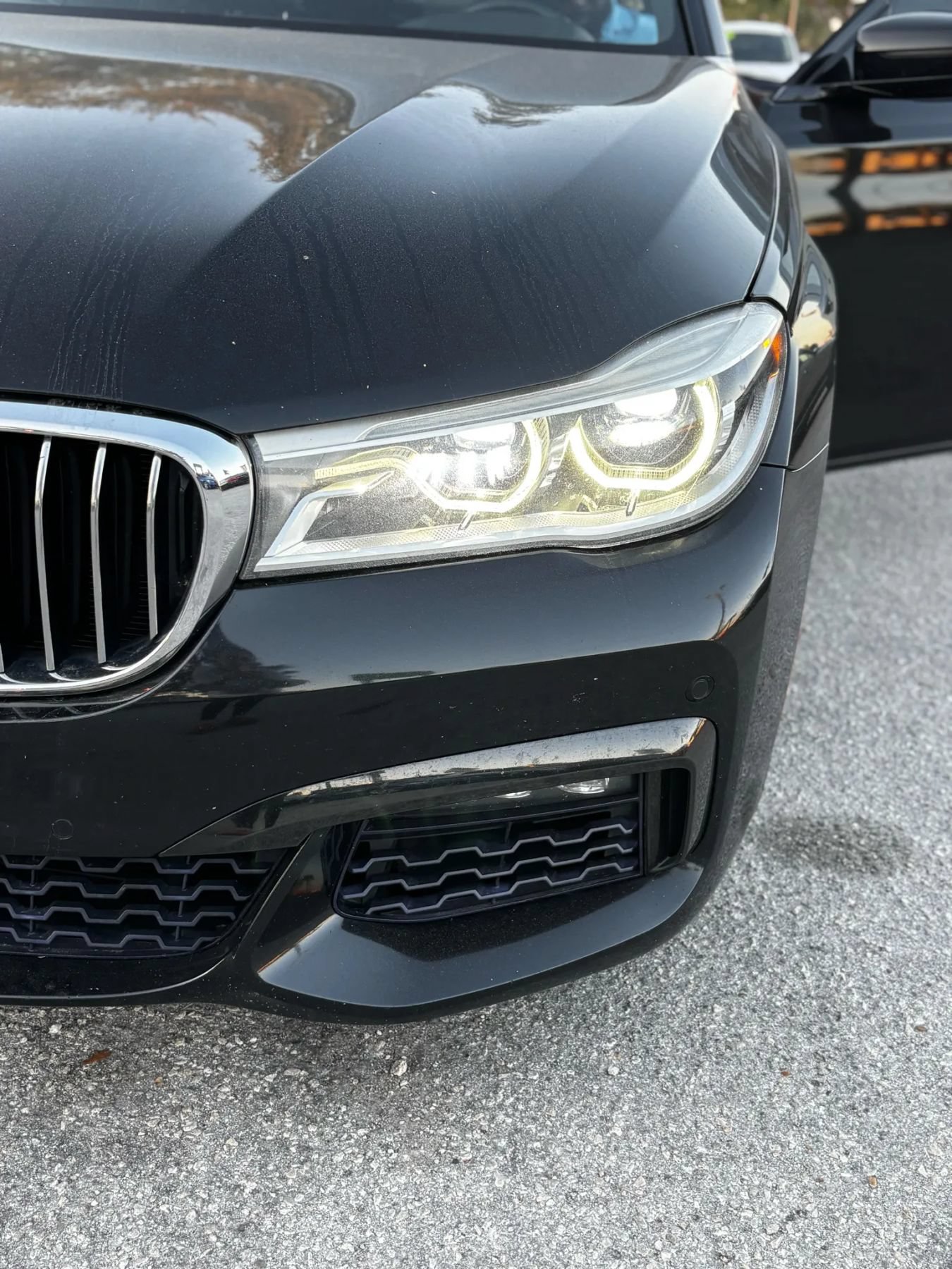 Used 2017 BMW 750i RWD image 14