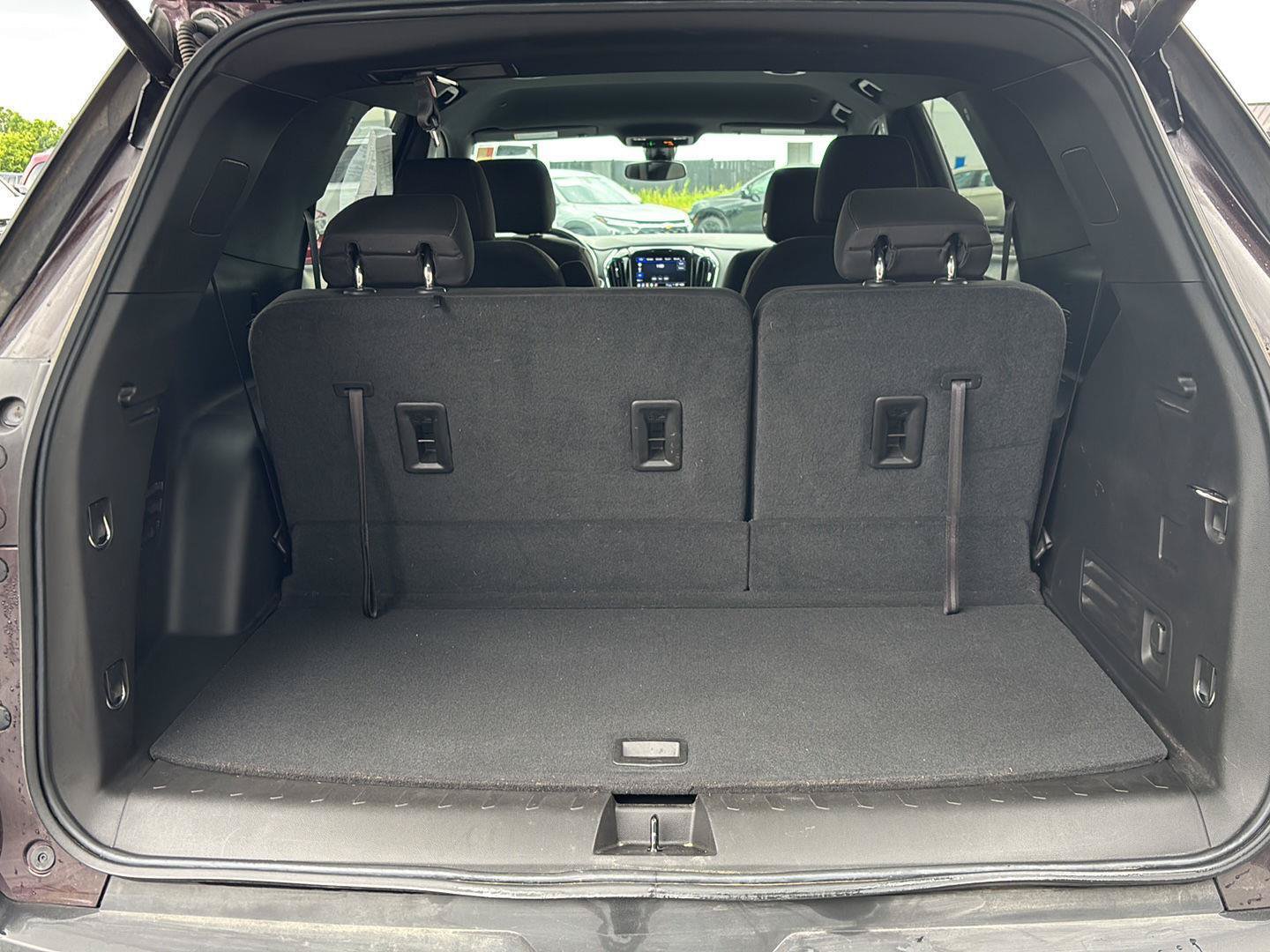 Used 2023 Chevrolet Traverse LT AWD/4WD image 13