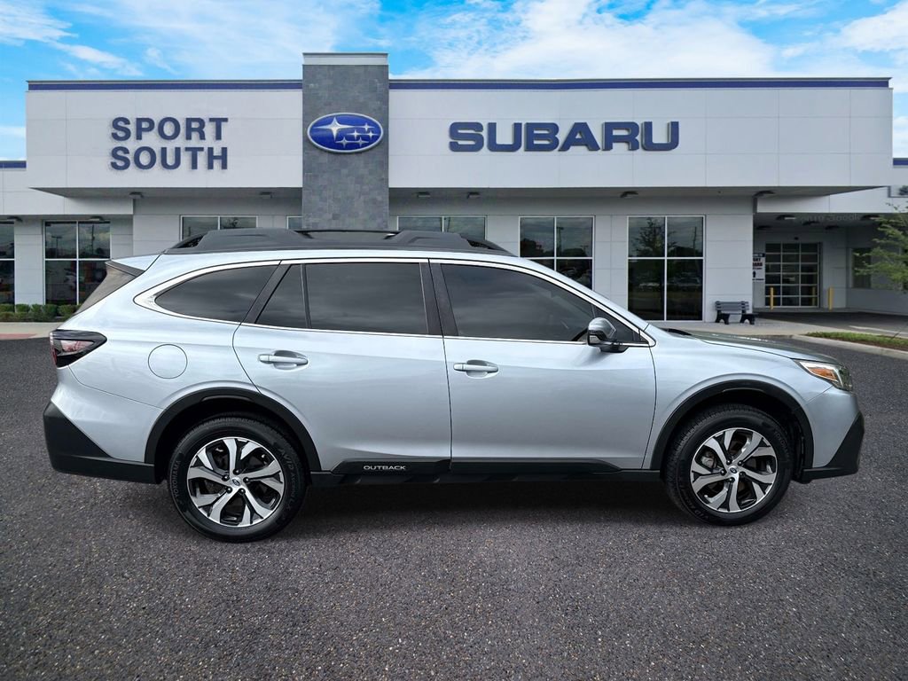 Used 2022 Subaru Outback Limited XT AWD/4WD image 2