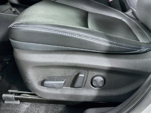 Used 2022 Hyundai Kona Limited FWD image 24