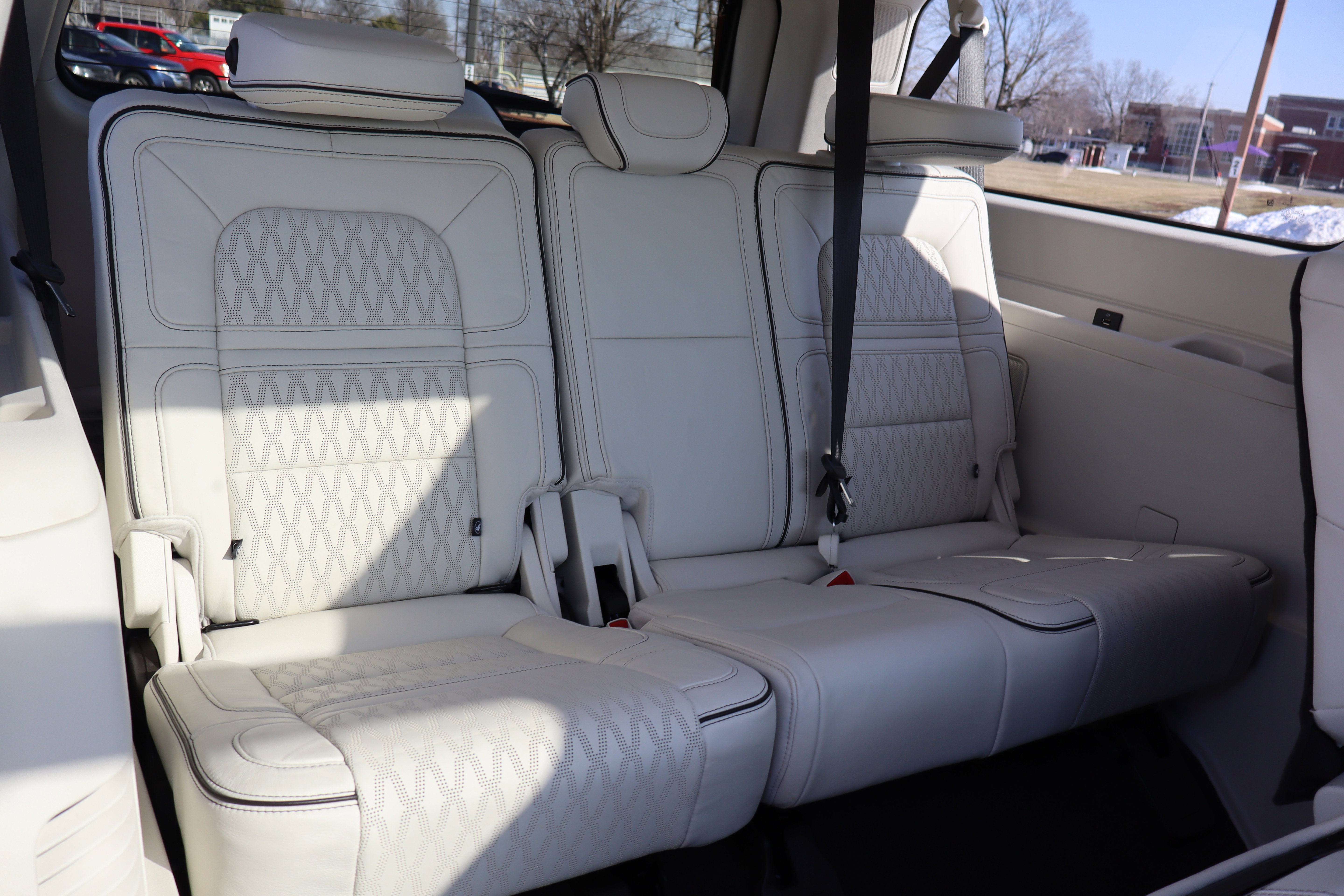 Used 2024 Lincoln Navigator L Black Label AWD/4WD image 13