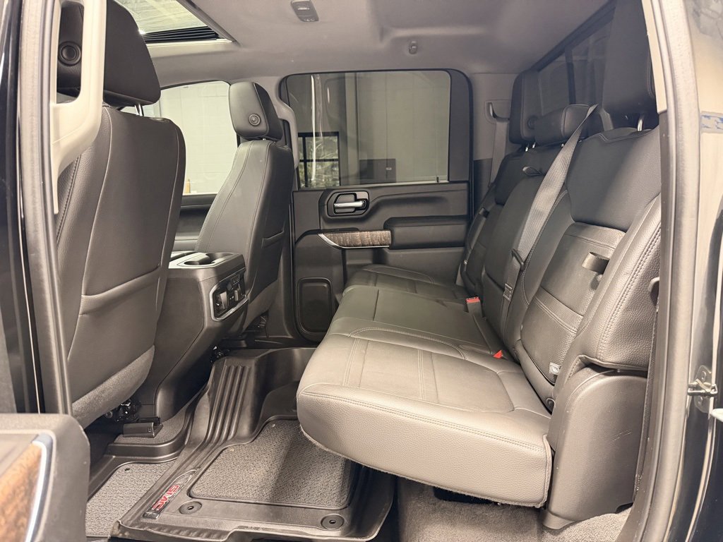 Used 2021 GMC Sierra 3500 Denali w/ Denali Black Diamond Edition image 22