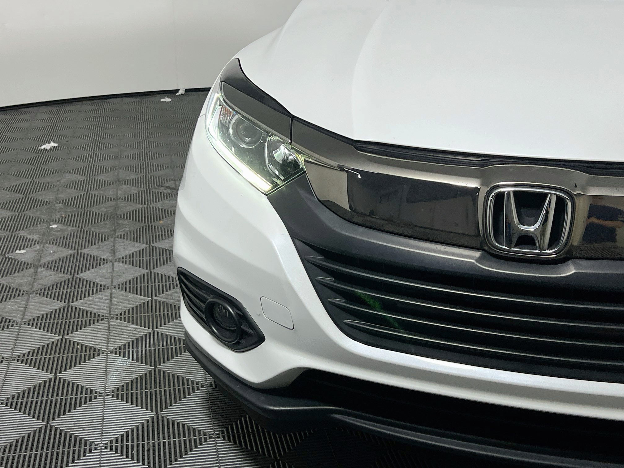 Used 2022 Honda HR-V EX image 11